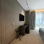 Zeta 4* 巴里