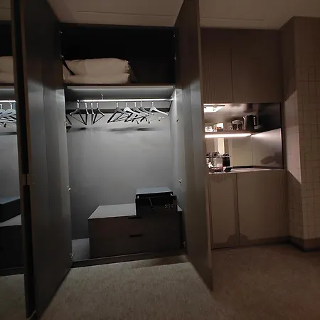 Zeta Aparthotel